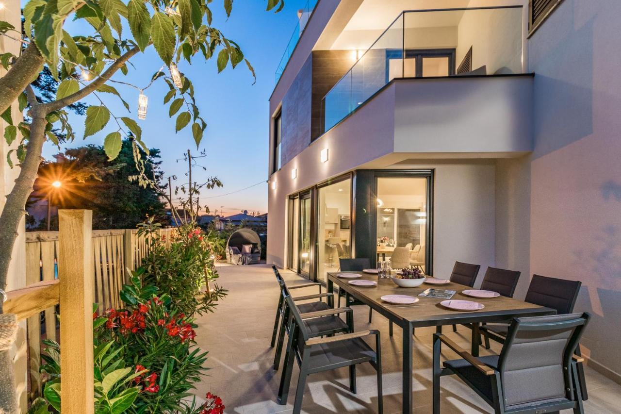 Villa Elena: Seaside Luxury with Whirlpool and Brijuni Islands View Fazana Exterior photo