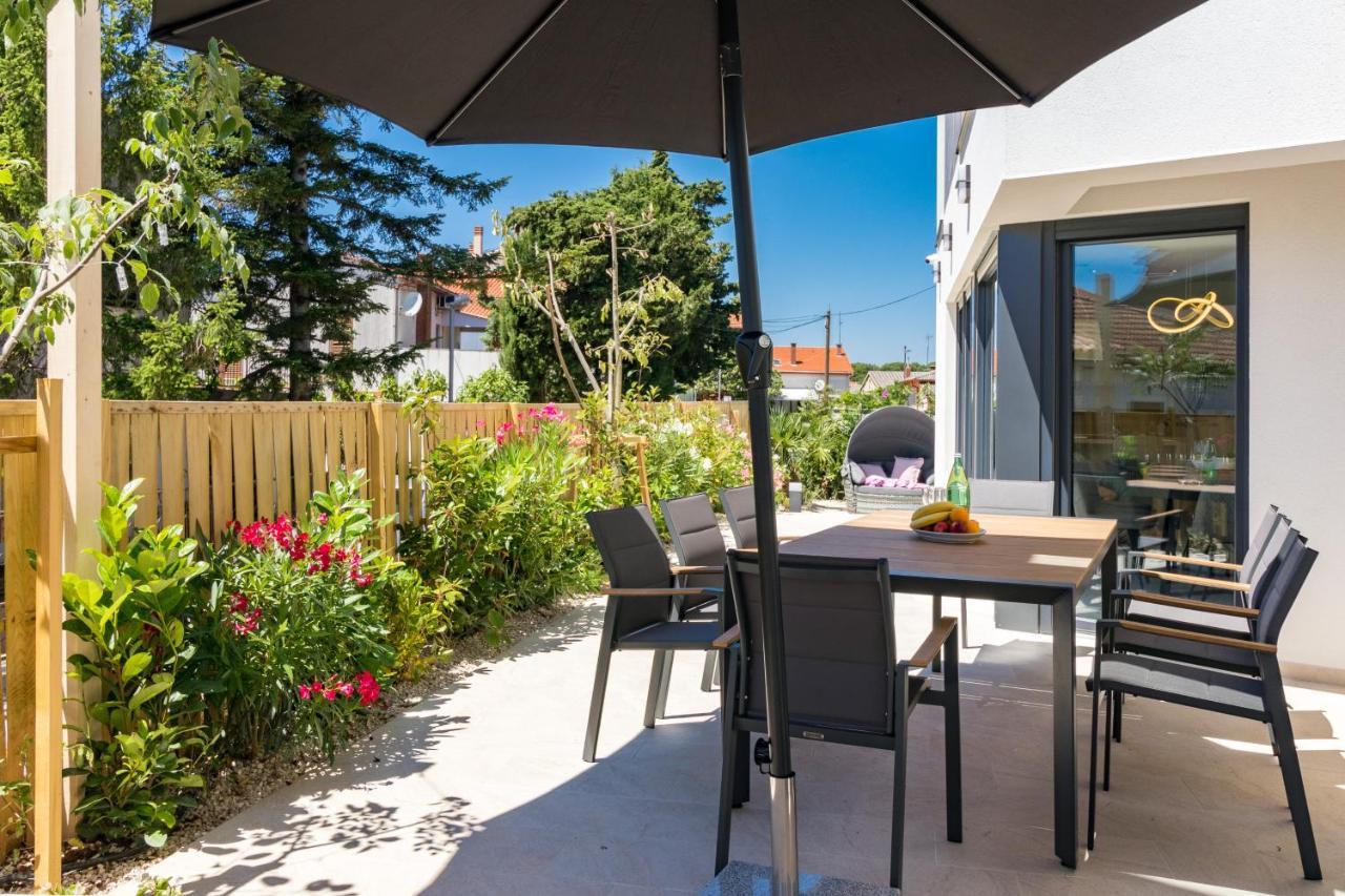 Villa Elena: Seaside Luxury with Whirlpool and Brijuni Islands View Fazana Exterior photo