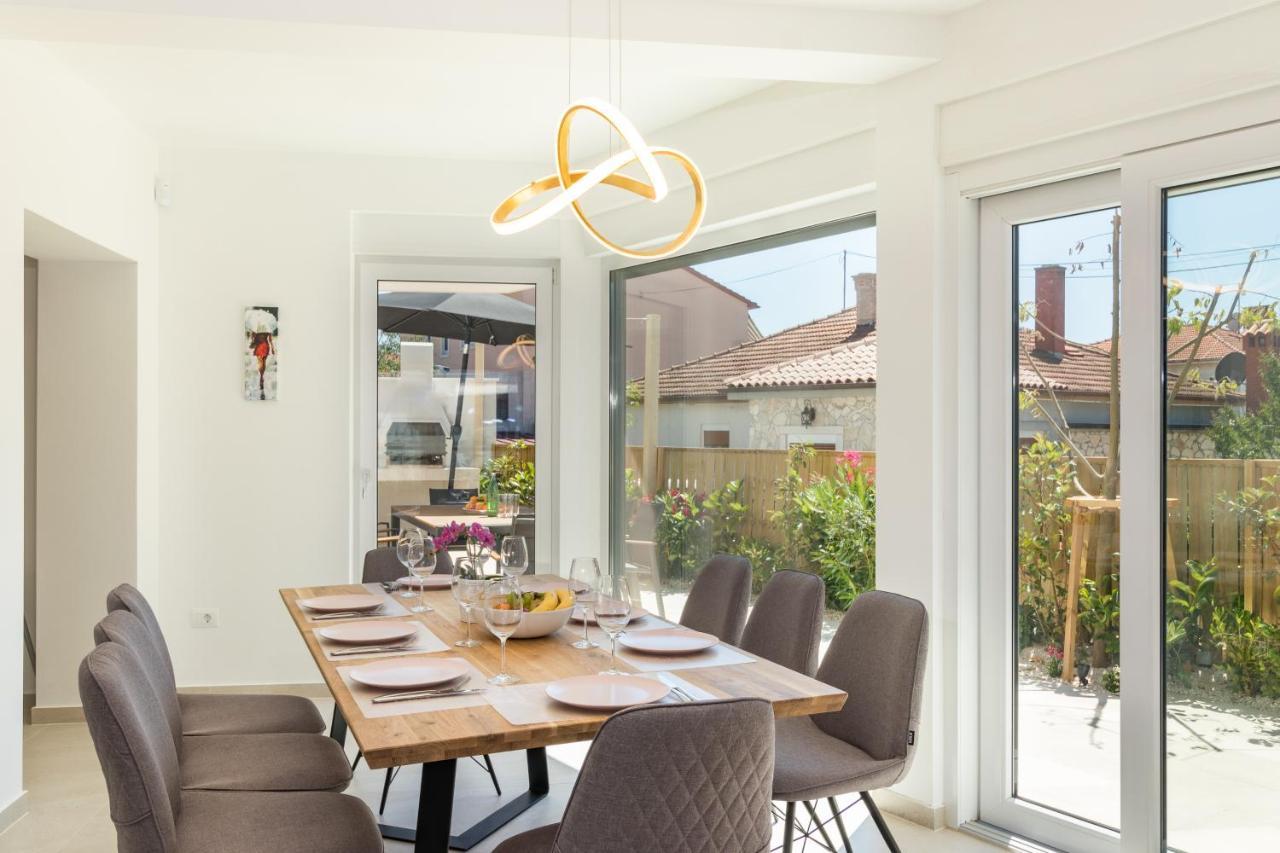 Villa Elena: Seaside Luxury with Whirlpool and Brijuni Islands View Fazana Exterior photo