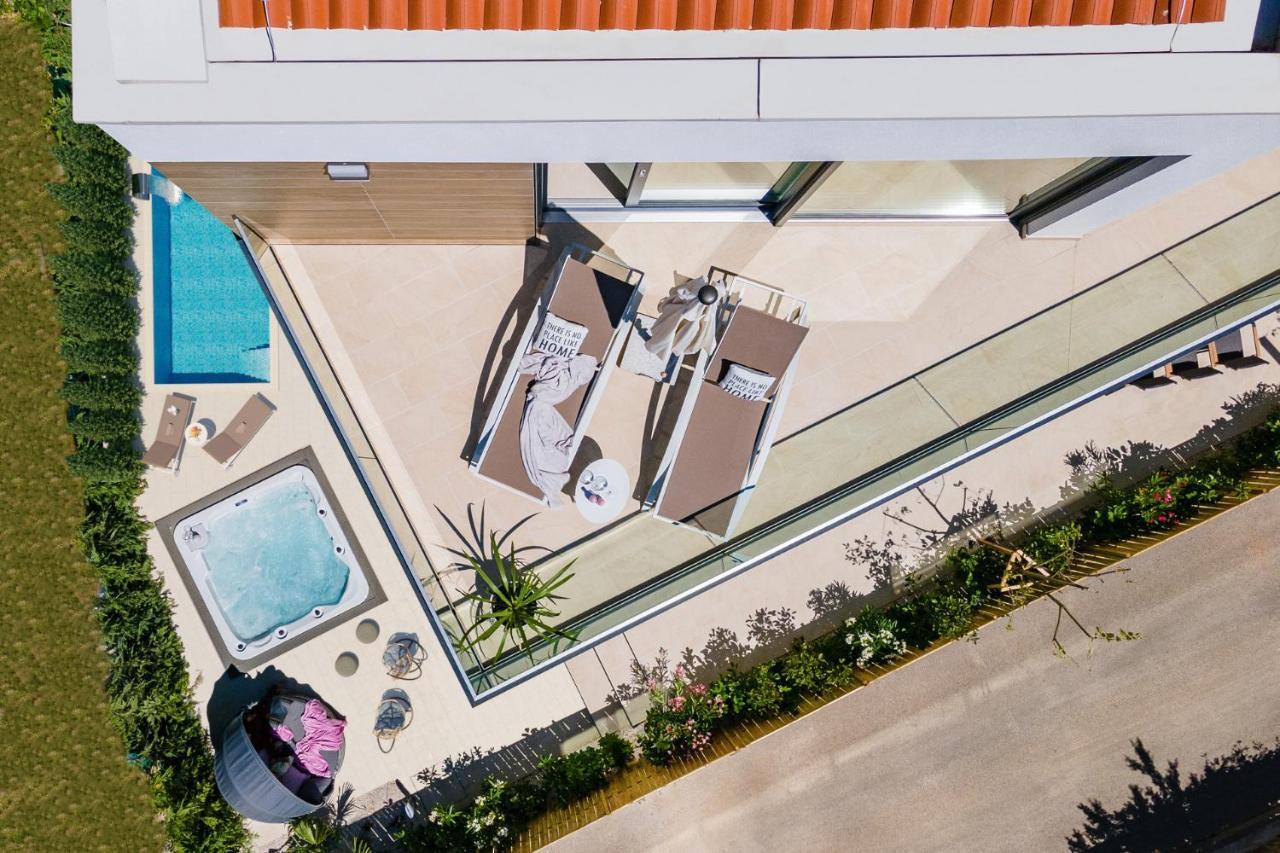 Villa Elena: Seaside Luxury with Whirlpool and Brijuni Islands View Fazana Exterior photo