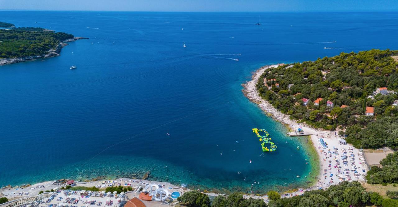 Villa Elena: Seaside Luxury with Whirlpool and Brijuni Islands View Fazana Exterior photo